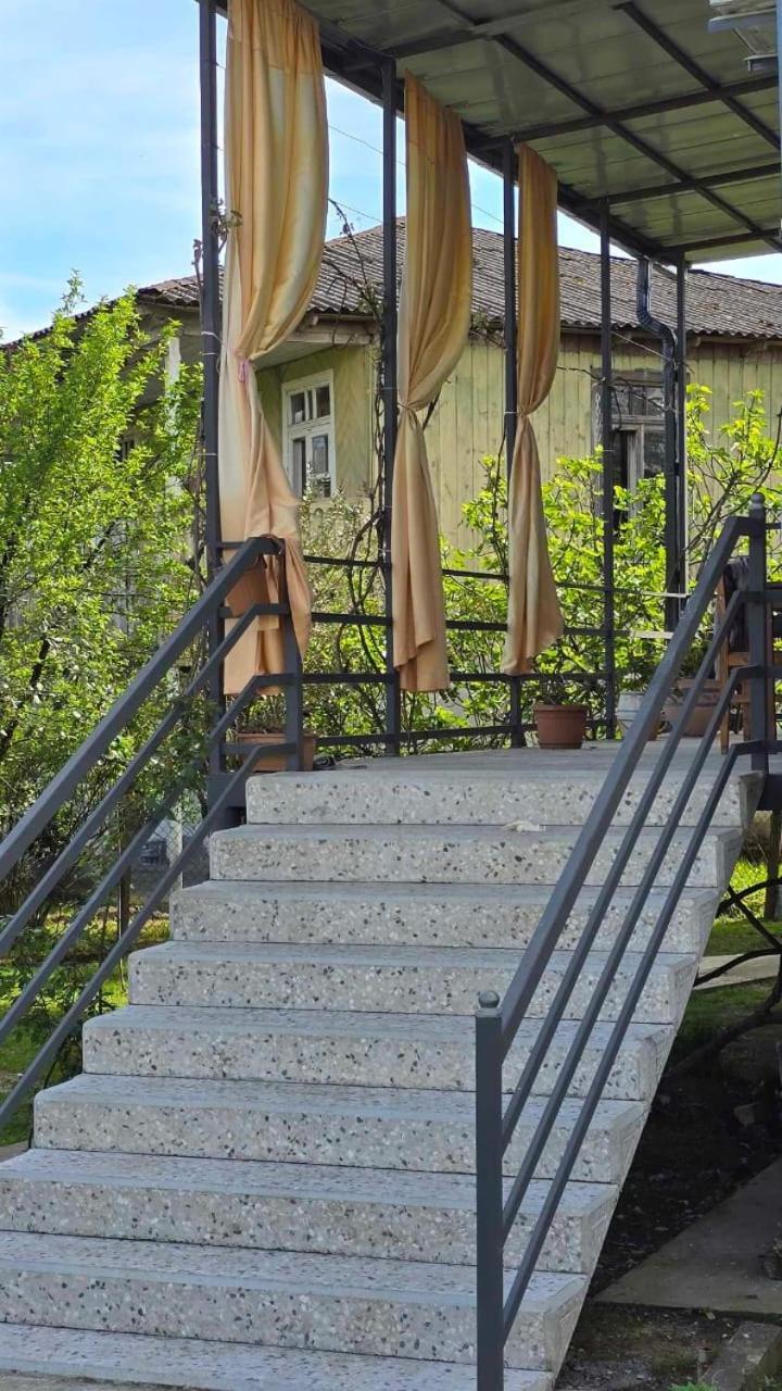 Guest House Nano Мартвили Экстерьер фото